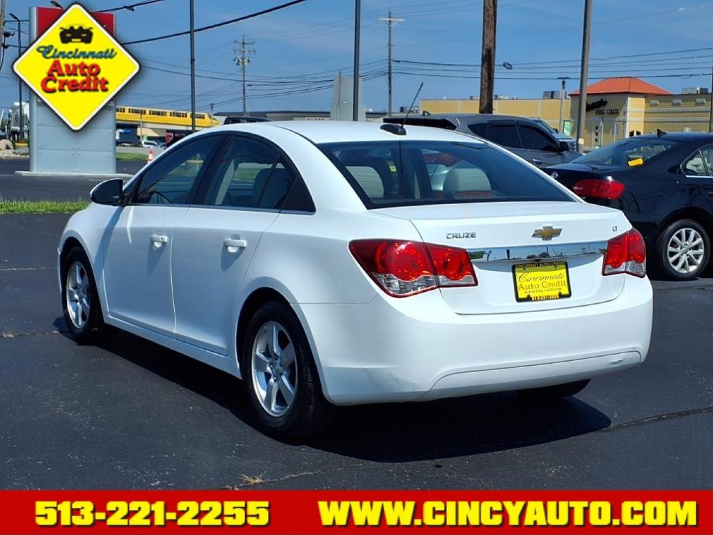 2016 Summit White Chevrolet Cruze Limited 1LT Auto (1G1PE5SB5G7) with an 1.4L Ecotec 1.4L Turbo I4 138hp 148ft. lbs. Sequential Multiport Fuel Injection engine, 6-Speed Shiftable Automatic w/Overdrive transmission, located at 5489 Dixie Highway, Fairfield, OH, 45014, (513) 221-2255, 39.333084, -84.523834 - Photo#2