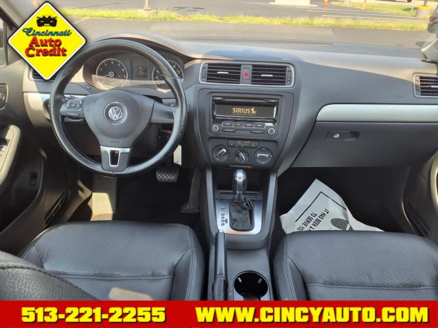 2013 Black Uni Volkswagen Jetta SE (3VWDX7AJ0DM) with an 2.5L 2.5L I5 170hp 177ft. lbs. Sequential Multiport Fuel Injection engine, 6-Speed Shiftable Automatic transmission, located at 5489 Dixie Highway, Fairfield, OH, 45014, (513) 221-2255, 39.333084, -84.523834 - Photo#3