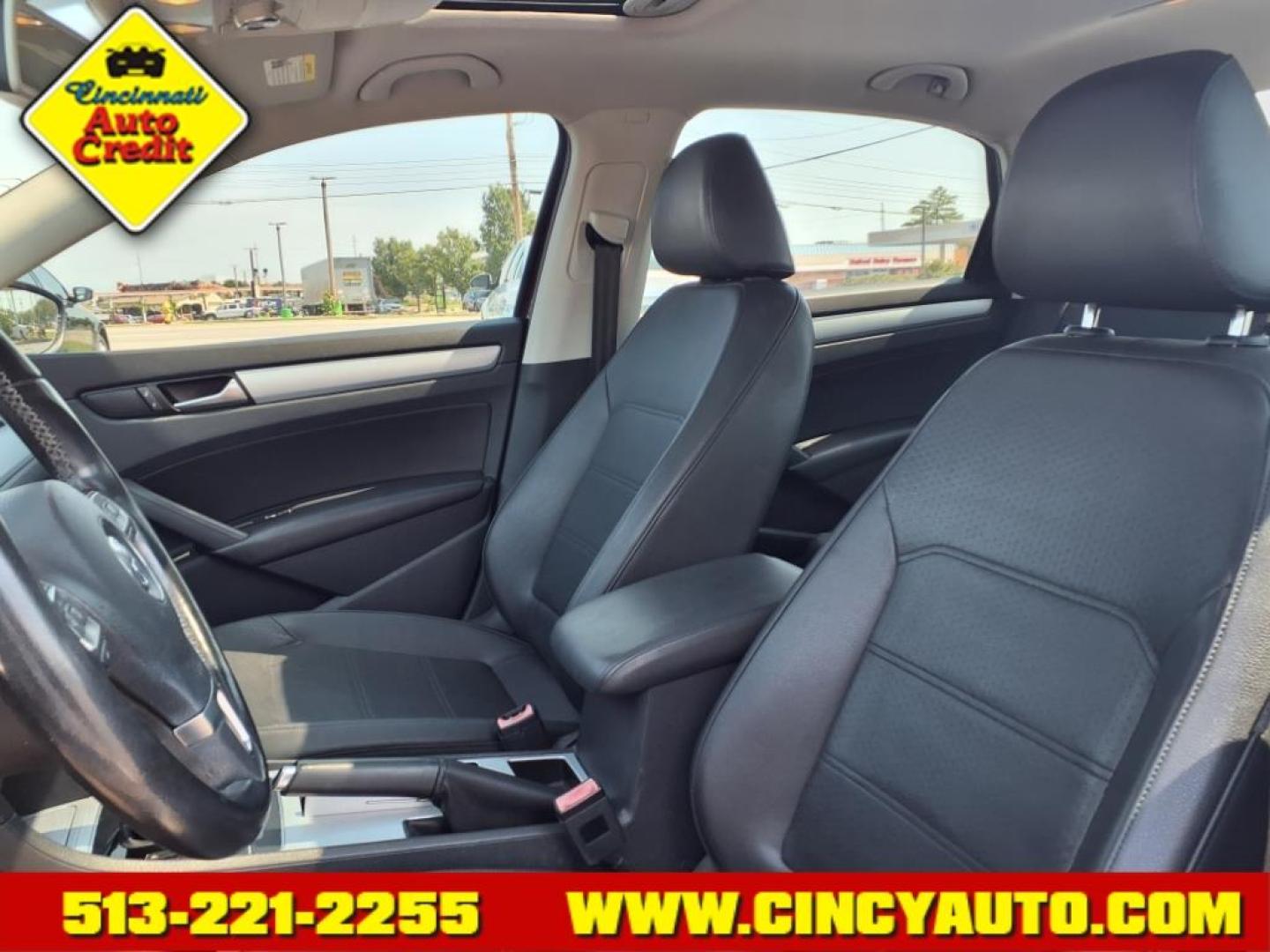 2012 Opera Red Metallic Volkswagen Passat SE PZEV (1VWBP7A3XCC) with an 2.5L 2.5L I5 170hp 177ft. lbs. PZEV Sequential Multiport Fuel Injection engine, 6-Speed Shiftable Automatic transmission, located at 5489 Dixie Highway, Fairfield, OH, 45014, (513) 221-2255, 39.333084, -84.523834 - Photo#5
