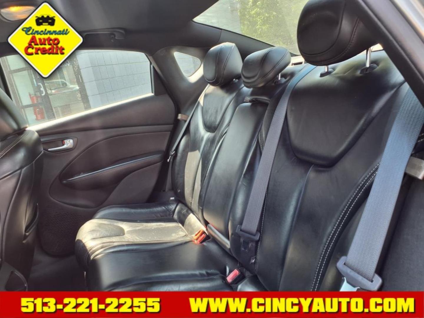 2013 Maximum Steel Metallic Clear Coat Dodge Dart Limited (1C3CDFCH3DD) with an 1.4L 1.4L Turbo I4 160hp 184ft. lbs. Sequential Multiport Fuel Injection engine, 6-Speed Shiftable Automatic transmission, located at 2813 Gilbert Avenue, Cincinnati, OH, 45206, (513) 221-2255, 39.130219, -84.489189 - Photo#4
