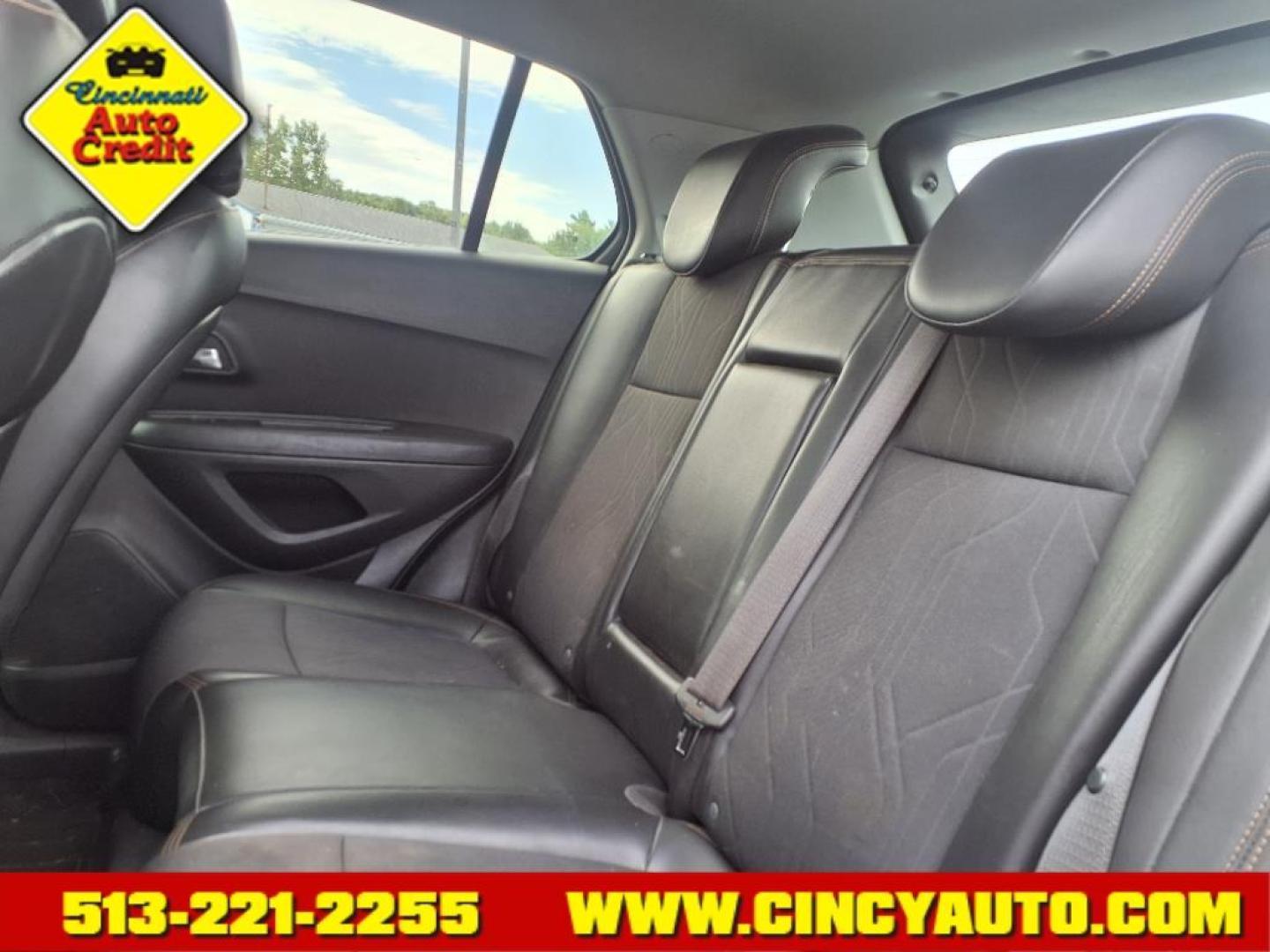 2017 Summit White Chevrolet Trax LT (KL7CJLSB4HB) with an 1.4L Ecotec 1.4L Turbo I4 138hp 148ft. lbs. Sequential Multiport Fuel Injection engine, 6-Speed Shiftable Automatic transmission, located at 5489 Dixie Highway, Fairfield, OH, 45014, (513) 221-2255, 39.333084, -84.523834 - Photo#3