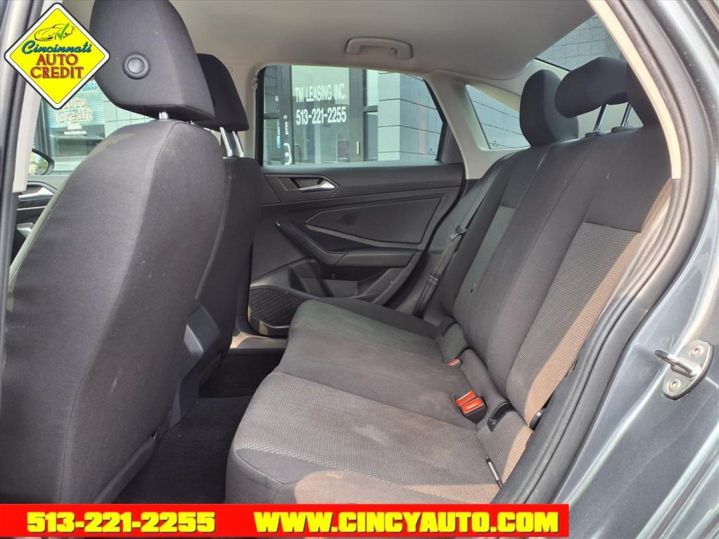 2019 Platinum Gray Metallic (2r2r) Volkswagen Jetta S (3VWC57BU6KM) with an 1.4L 1.4L Turbo I4 147hp 184ft. lbs. SULEV Direct Injection engine, 8-Speed Shiftable Automatic transmission, located at 2813 Gilbert Avenue, Cincinnati, OH, 45206, (513) 221-2255, 39.130219, -84.489189 - Photo#4