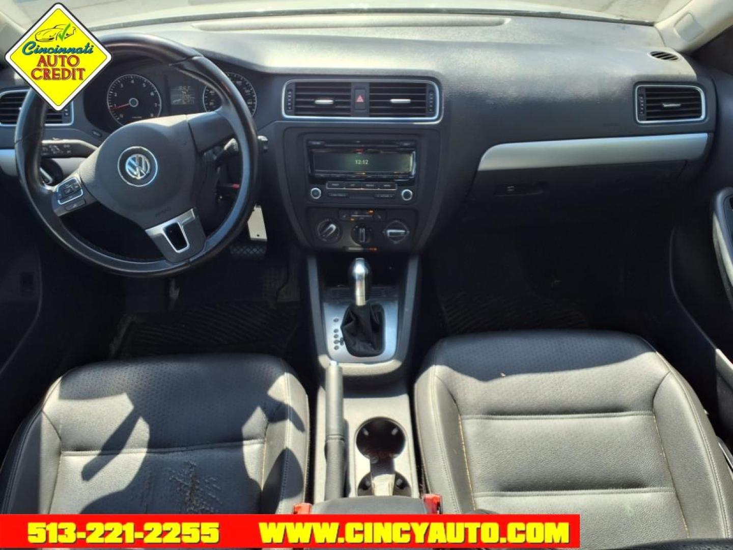 2014 Moonrock Silver Metallic Volkswagen Jetta SE PZEV (3VWD17AJ0EM) with an 1.8L 1.8L Turbo I4 170hp 184ft. lbs. PZEV Direct Injection engine, 6-Speed Shiftable Automatic transmission, located at 2813 Gilbert Avenue, Cincinnati, OH, 45206, (513) 221-2255, 39.130219, -84.489189 - Photo#3