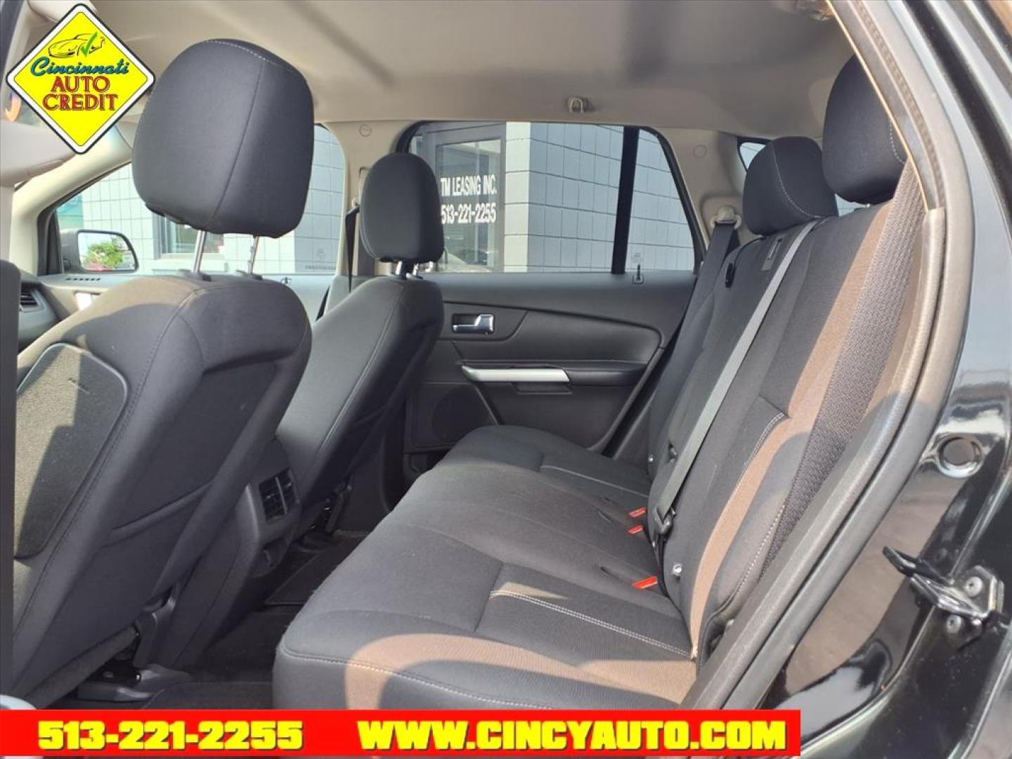 2013 Tuxedo Black Metallic Ford Edge SE (2FMDK3GCXDB) with an 3.5L 3.5L V6 285hp 253ft. lbs. Sequential Multiport Fuel Injection engine, 6-Speed Shiftable Automatic transmission, located at 2813 Gilbert Avenue, Cincinnati, OH, 45206, (513) 221-2255, 39.130219, -84.489189 - Photo#4