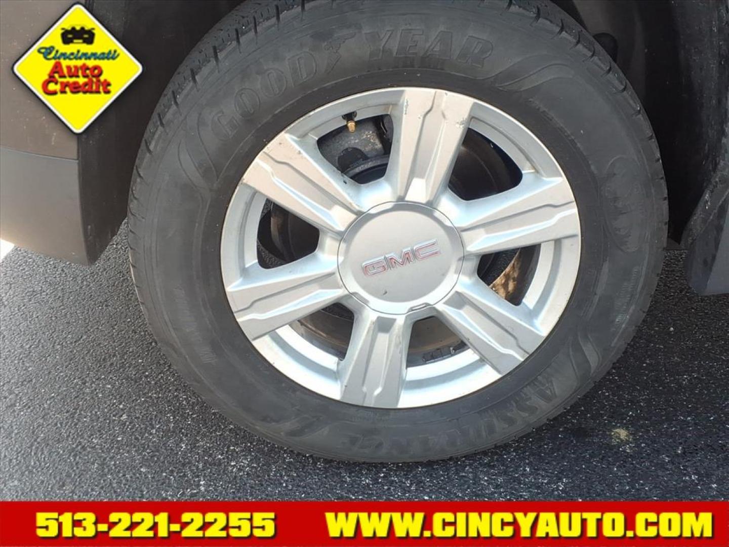 2015 Carbon Black Metallic GMC Terrain SLE-2 (2GKALREK1F6) with an 2.4L Ecotec 2.4L I4 182hp 172ft. lbs. Direct Injection engine, 6-Speed Shiftable Automatic transmission, located at 5489 Dixie Highway, Fairfield, OH, 45014, (513) 221-2255, 39.333084, -84.523834 - Photo#3