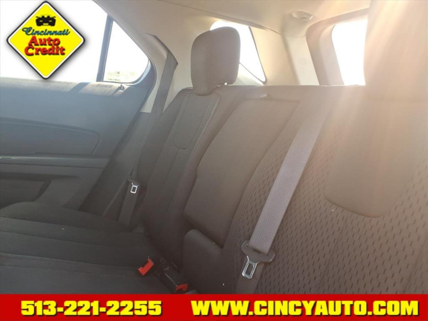 2014 Silver Ice Metallic Chevrolet Equinox LS (2GNALAEK2E6) with an 2.4L 2.4L I4 182hp 172ft. lbs. Direct Injection engine, 6-Speed Shiftable Automatic transmission, located at 5489 Dixie Highway, Fairfield, OH, 45014, (513) 221-2255, 39.333084, -84.523834 - Photo#5