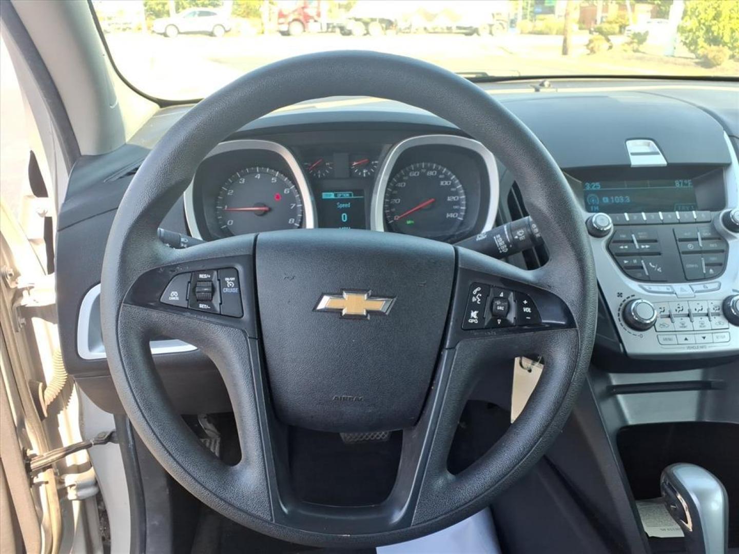 2014 Silver Ice Metallic Chevrolet Equinox LS (2GNALAEK2E6) with an 2.4L 2.4L I4 182hp 172ft. lbs. Direct Injection engine, 6-Speed Shiftable Automatic transmission, located at 5489 Dixie Highway, Fairfield, OH, 45014, (513) 221-2255, 39.333084, -84.523834 - Photo#7