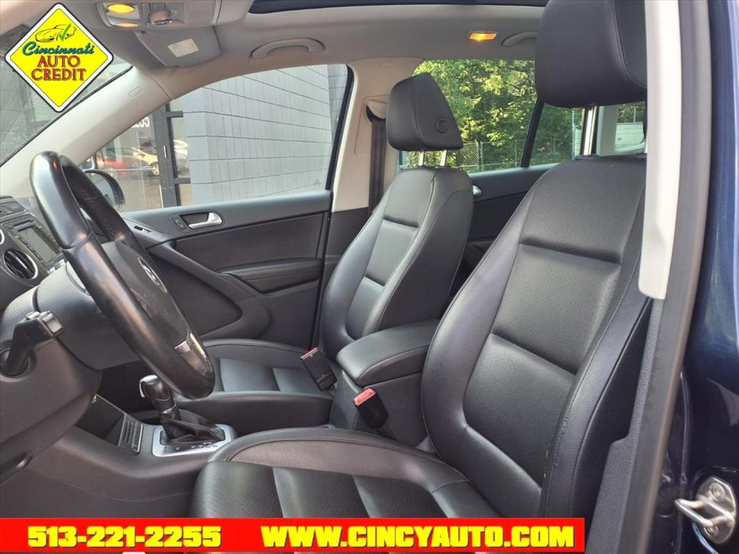 2013 Dk. Blue Volkswagen Tiguan SE 4Motion (WVGBV7AX4DW) with an 2.0L 2.0L Turbo I4 200hp 207ft. lbs. Direct Injection engine, 6-speed Automatic with Tiptronic transmission, located at 2813 Gilbert Avenue, Cincinnati, OH, 45206, (513) 221-2255, 39.130219, -84.489189 - Photo#5