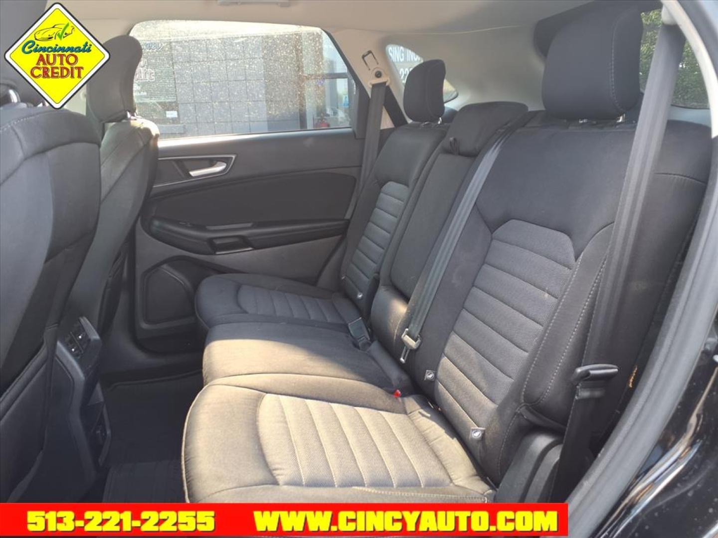 2016 Shadow Black Ford Edge SE (2FMPK4G90GB) with an 2.0L EcoBoost 2.0L Turbo I4 245hp 275ft. lbs. Direct Injection engine, 6-Speed Shiftable Automatic transmission, located at 2813 Gilbert Avenue, Cincinnati, OH, 45206, (513) 221-2255, 39.130219, -84.489189 - Photo#4