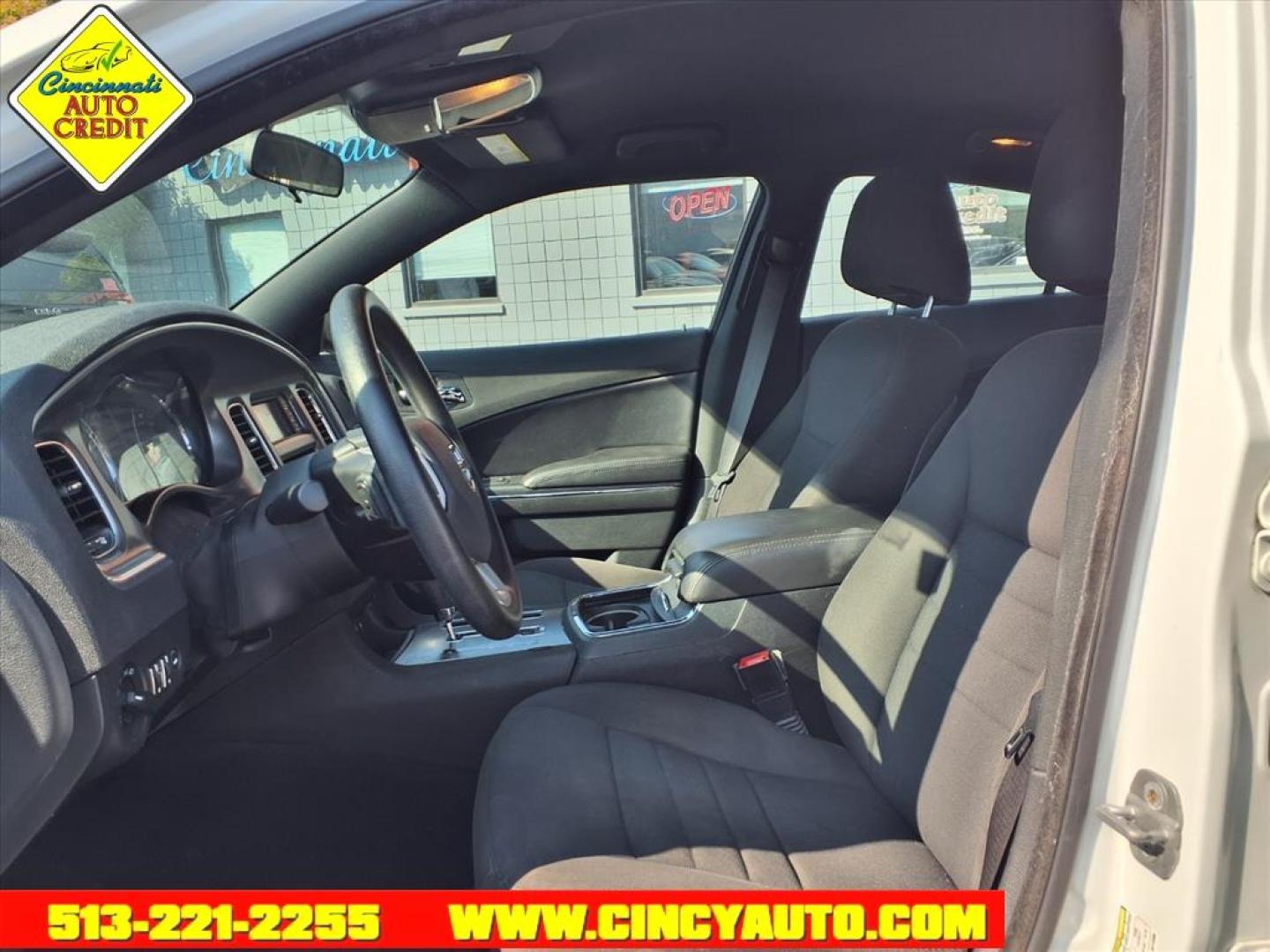 2014 Bright White Clear Coat Dodge Charger SE (2C3CDXBG3EH) with an 3.6L Pentastar 3.6L V6 292hp 260ft. lbs. Sequential Multiport Fuel Injection engine, 5-Speed Shiftable Automatic transmission, located at 2813 Gilbert Avenue, Cincinnati, OH, 45206, (513) 221-2255, 39.130219, -84.489189 - Photo#5