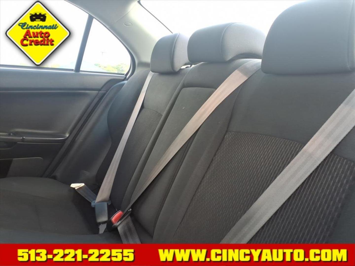 2016 Alloy Silver Metallic Mitsubishi Lancer ES (JA32V2FWXGU) with an 2.4L 2.4L I4 168hp 167ft. lbs. Sequential Multiport Fuel Injection engine, CVT transmission, located at 5489 Dixie Highway, Fairfield, OH, 45014, (513) 221-2255, 39.333084, -84.523834 - Photo#4