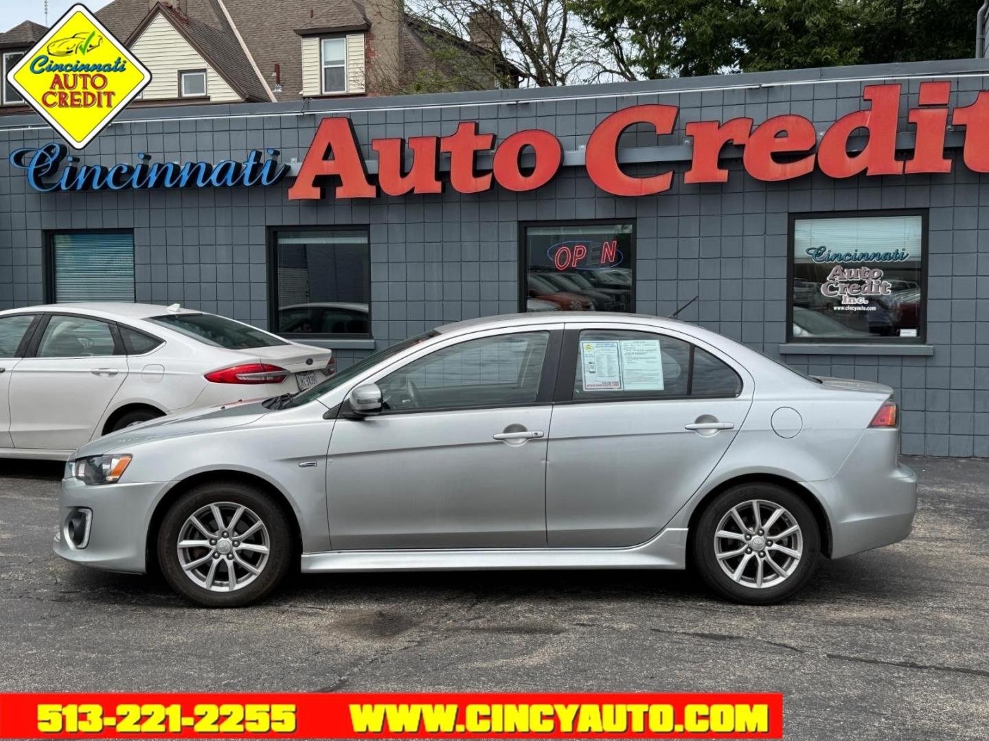 2016 Alloy Silver Metallic U25 Mitsubishi Lancer SE (JA32V2FWXGU) with an 2.4L 2.4L I4 168hp 167ft. lbs. Sequential Multiport Fuel Injection engine, CVT transmission, located at 2813 Gilbert Avenue, Cincinnati, OH, 45206, (513) 221-2255, 39.130219, -84.489189- Photo#1