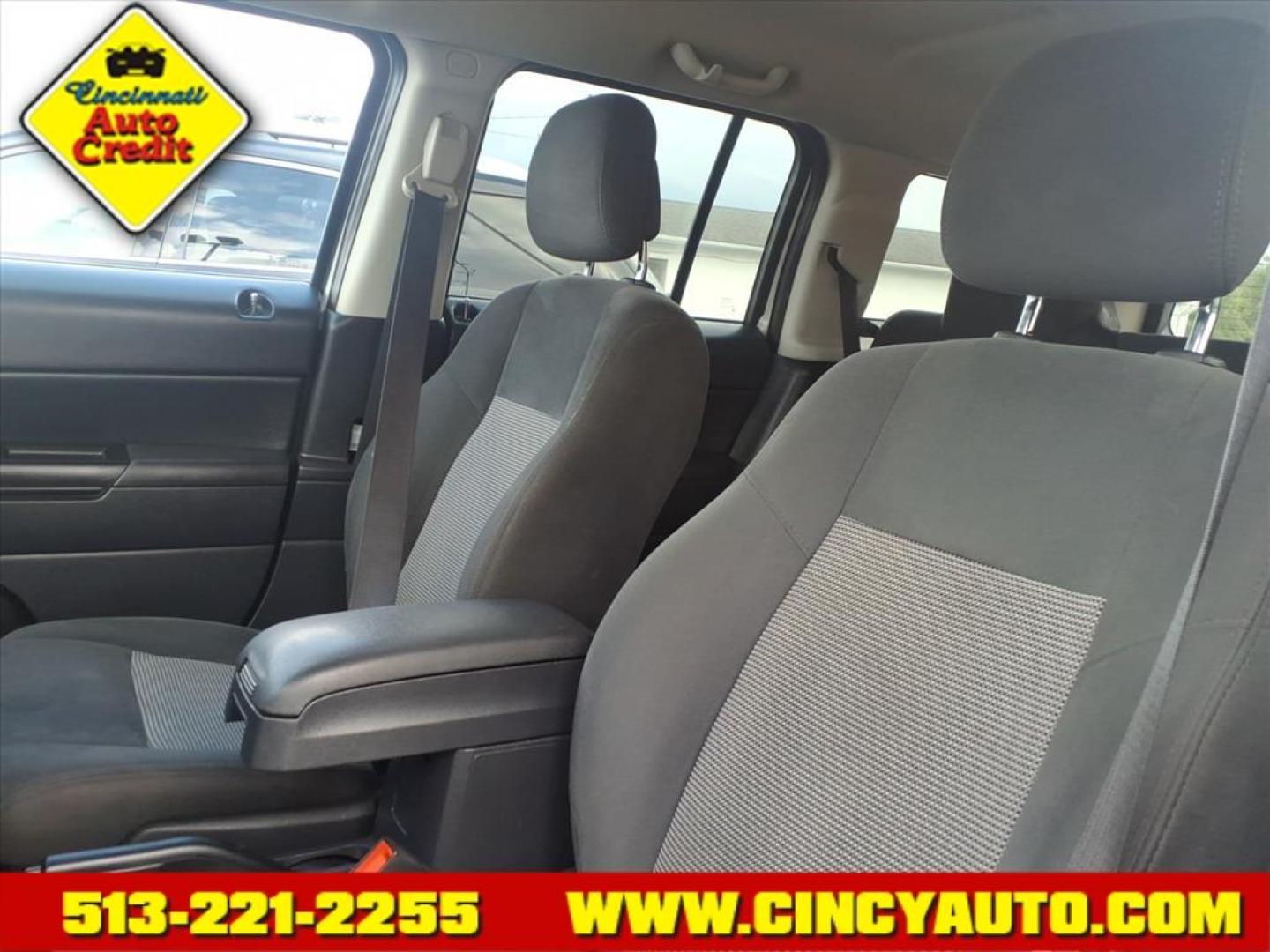 2016 Bright White Clear Coat Pw7 Jeep Patriot Sport (1C4NJRBB0GD) with an 2.4L 2.4L I4 172hp 165ft. lbs. Sequential Multiport Fuel Injection engine, 6-Speed Shiftable Automatic transmission, located at 5489 Dixie Highway, Fairfield, OH, 45014, (513) 221-2255, 39.333084, -84.523834 - Photo#5