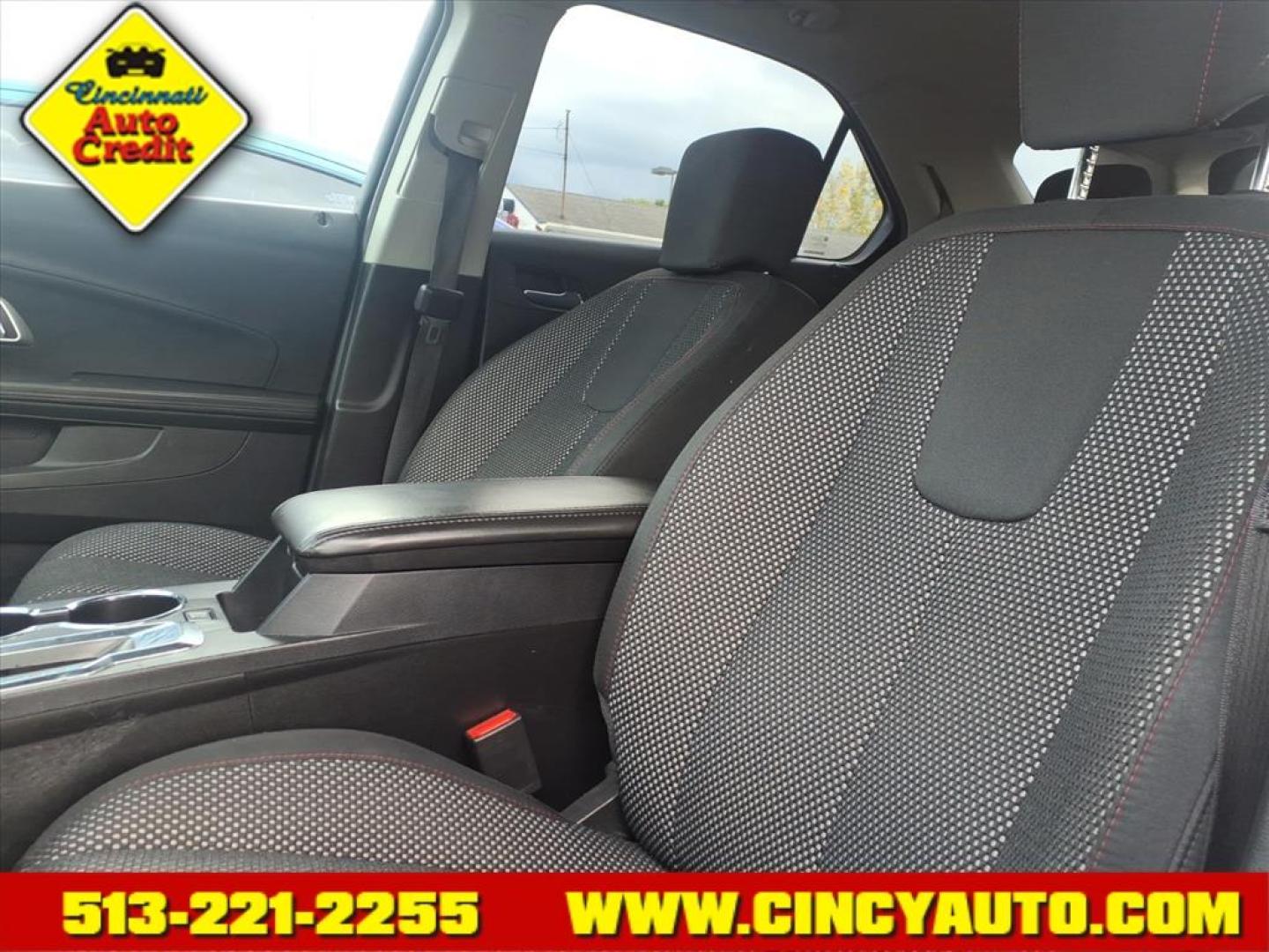 2017 Summit White Chevrolet Equinox LT (2GNALCEK3H1) with an 2.4L Ecotec 2.4L I4 182hp 172ft. lbs. Direct Injection engine, 6-Speed Shiftable Automatic transmission, located at 5489 Dixie Highway, Fairfield, OH, 45014, (513) 221-2255, 39.333084, -84.523834 - Photo#5