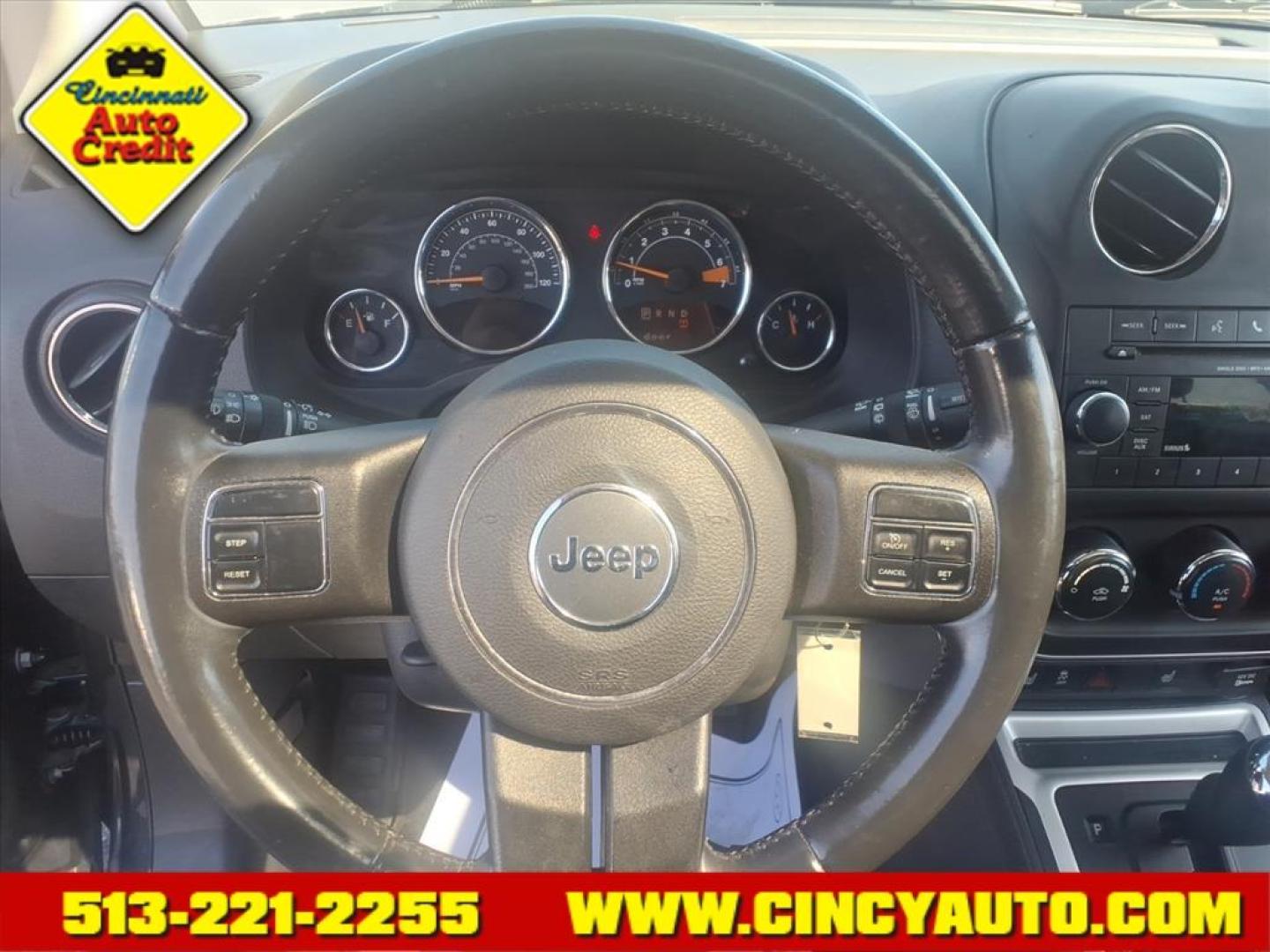 2014 Billet Silver Metallic Clear Coat Jeep Compass Latitude (1C4NJDEB2ED) with an 2.4L 2.4L I4 172hp 165ft. lbs. Sequential Multiport Fuel Injection engine, 6-Speed Shiftable Automatic transmission, located at 5489 Dixie Highway, Fairfield, OH, 45014, (513) 221-2255, 39.333084, -84.523834 - Photo#5