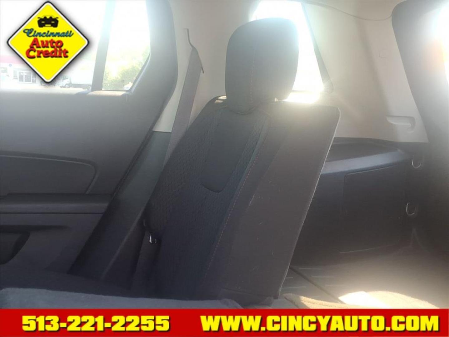 2013 Ashen Gray Metallic GMC Terrain SLE-1 (2GKFLREK8D6) with an 2.4L Ecotec 2.4L I4 182hp 172ft. lbs. Direct Injection engine, 6-Speed Shiftable Automatic transmission, located at 5489 Dixie Highway, Fairfield, OH, 45014, (513) 221-2255, 39.333084, -84.523834 - Photo#3