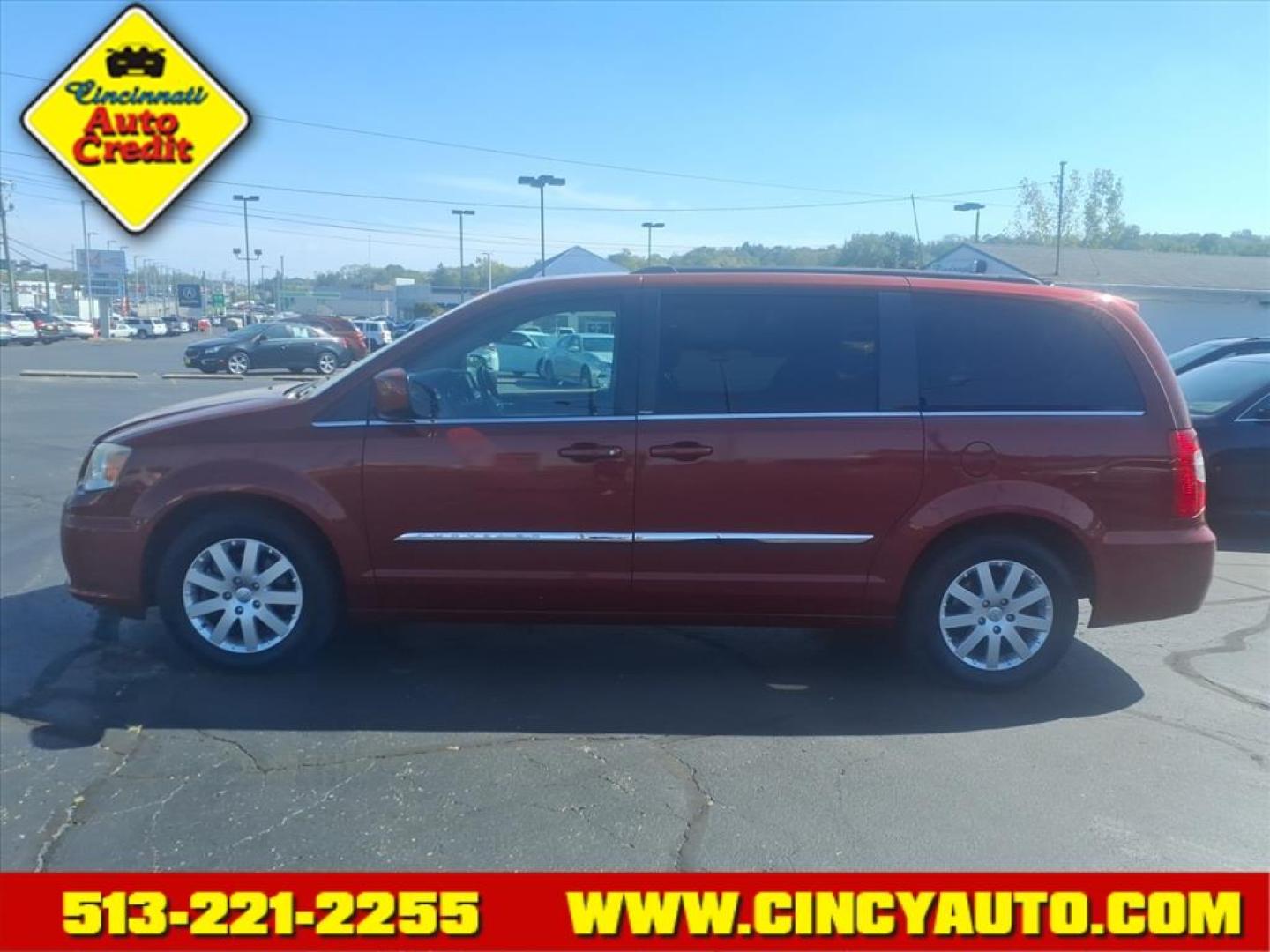2013 Deep Cherry Red Crystal Pearl Coat Chrysler Town and Country Touring (2C4RC1BG9DR) with an 3.6L Pentastar 3.6L Flex Fuel V6 283hp 260ft. lbs. Sequential Multiport Fuel Injection engine, 6-Speed Shiftable Automatic transmission, located at 5489 Dixie Highway, Fairfield, OH, 45014, (513) 221-2255, 39.333084, -84.523834 - Photo#1