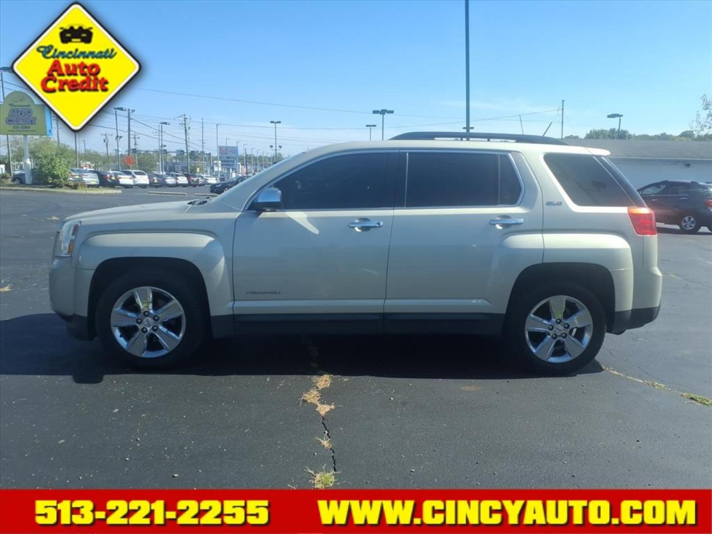 2014 Champagne Silver Metallic GMC Terrain SLE-2 (2GKALREK9E6) with an 2.4L Ecotec 2.4L I4 182hp 172ft. lbs. Direct Injection engine, 6-Speed Shiftable Automatic transmission, located at 5489 Dixie Highway, Fairfield, OH, 45014, (513) 221-2255, 39.333084, -84.523834 - Photo#1
