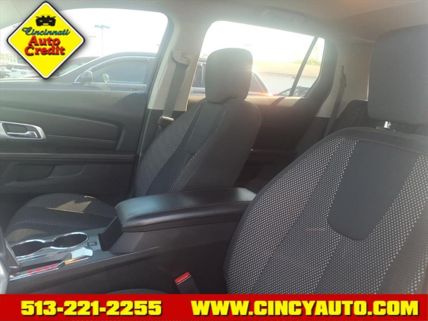 2014 Champagne Silver Metallic GMC Terrain SLE-2 (2GKALREK9E6) with an 2.4L Ecotec 2.4L I4 182hp 172ft. lbs. Direct Injection engine, 6-Speed Shiftable Automatic transmission, located at 5489 Dixie Highway, Fairfield, OH, 45014, (513) 221-2255, 39.333084, -84.523834 - Photo#4