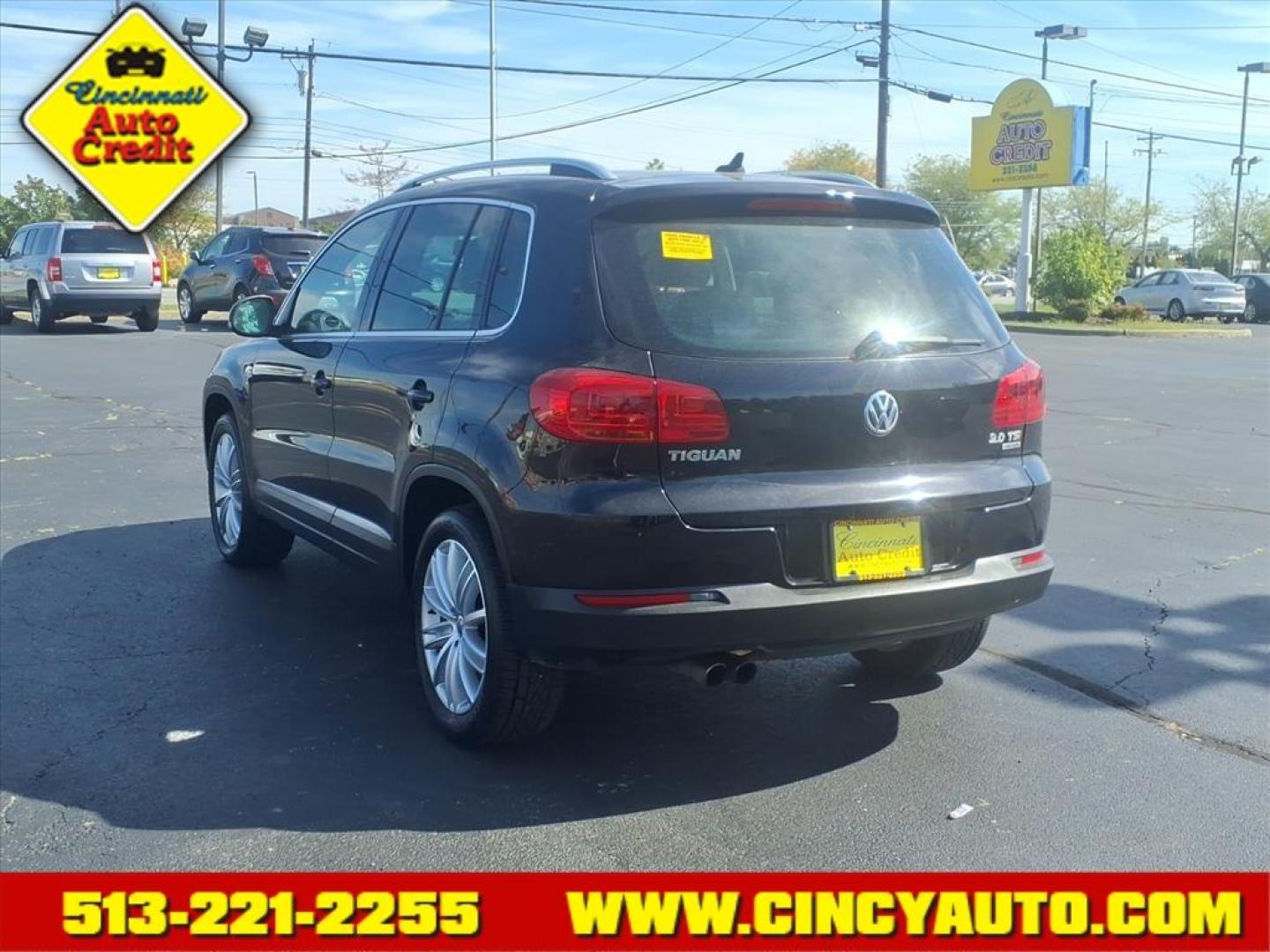 2015 Deep Black Pearl Metallic 2t2t Volkswagen Tiguan R-Line 4Motion (WVGBV7AX9FW) with an 2.0L 2.0L Turbo I4 200hp 207ft. lbs. Direct Injection engine, 6-speed Automatic with Tiptronic transmission, located at 5489 Dixie Highway, Fairfield, OH, 45014, (513) 221-2255, 39.333084, -84.523834 - Photo#2