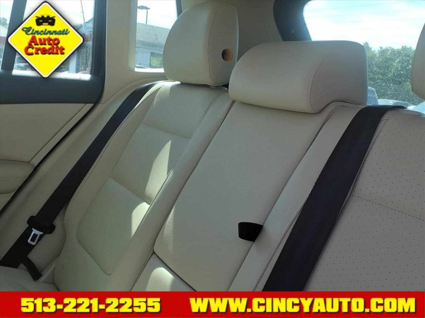 2015 Deep Black Pearl Metallic 2t2t Volkswagen Tiguan R-Line 4Motion (WVGBV7AX9FW) with an 2.0L 2.0L Turbo I4 200hp 207ft. lbs. Direct Injection engine, 6-speed Automatic with Tiptronic transmission, located at 5489 Dixie Highway, Fairfield, OH, 45014, (513) 221-2255, 39.333084, -84.523834 - Photo#3