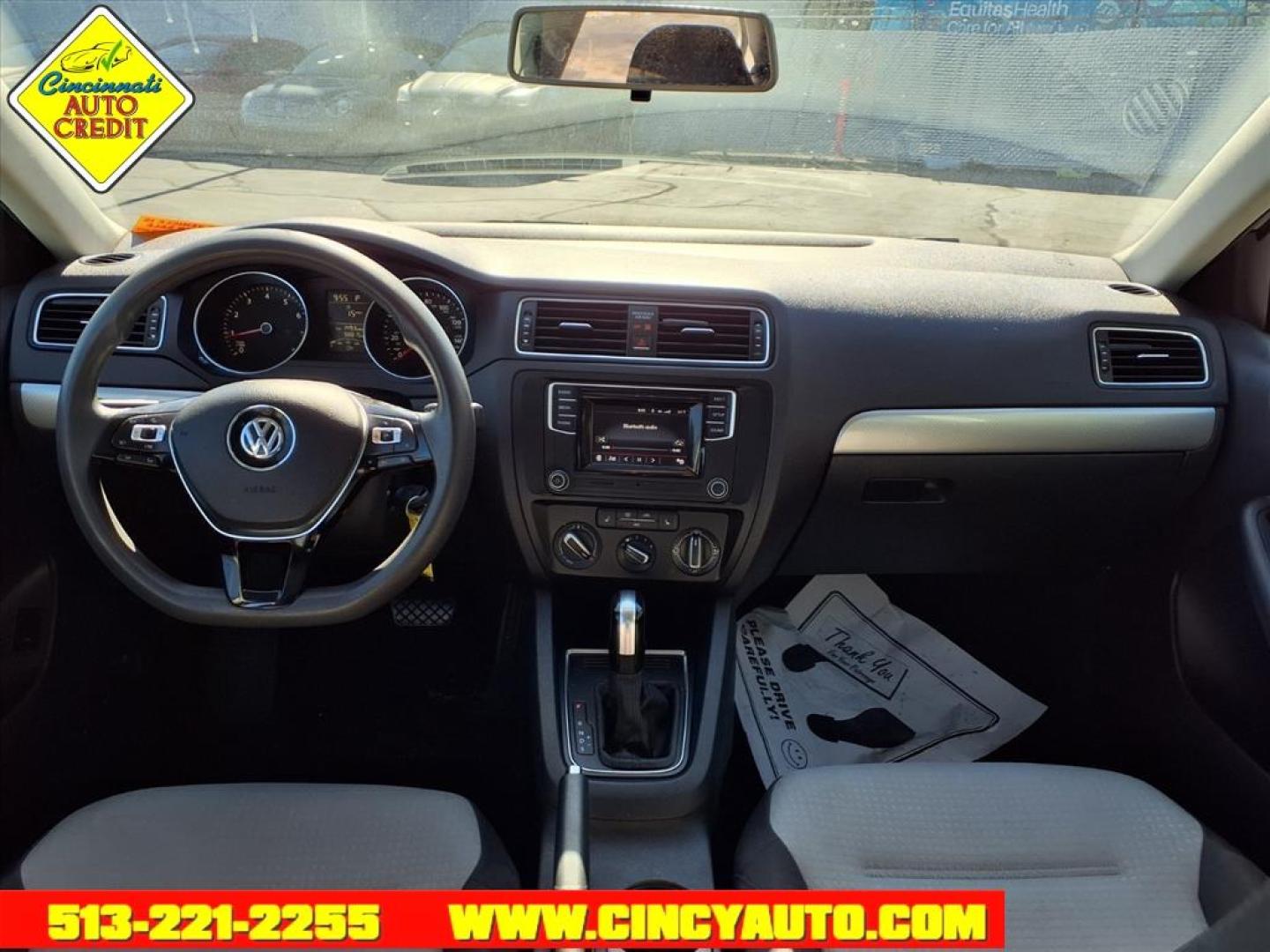 2017 Pure White 0q0q Volkswagen Jetta 1.4T S (3VW2B7AJ2HM) with an 1.4L 1.4L Turbo I4 150hp 184ft. lbs. Direct Injection engine, 6-Speed Shiftable Automatic transmission, located at 2813 Gilbert Avenue, Cincinnati, OH, 45206, (513) 221-2255, 39.130219, -84.489189 - Photo#3