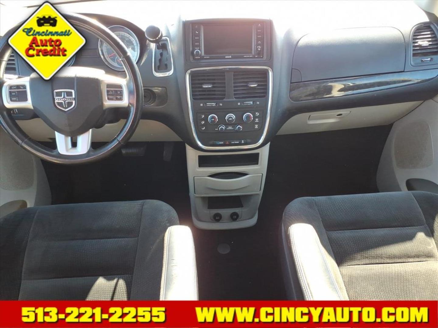 2017 Billet Clear Coat Dodge Grand Caravan SE (2C4RDGBG4HR) with an 3.6L Pentastar 3.6L Flex Fuel V6 283hp 260ft. lbs. Sequential Multiport Fuel Injection engine, 6-Speed Shiftable Automatic transmission, located at 5489 Dixie Highway, Fairfield, OH, 45014, (513) 221-2255, 39.333084, -84.523834 - Photo#3