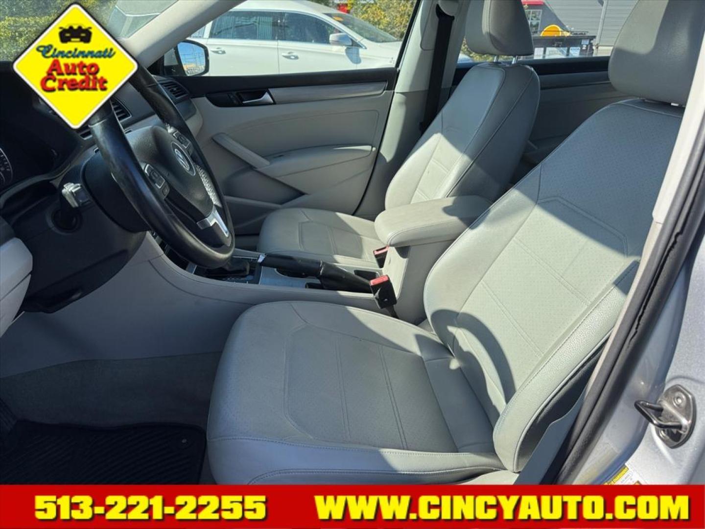 2014 Platinum Gray Metallic Volkswagen Passat 1.8T SE PZEV (1VWBT7A38EC) with an 1.8L 1.8L Turbo I4 170hp 184ft. lbs. PZEV Direct Injection engine, 6-speed Automatic with Tiptronic transmission, located at 5489 Dixie Highway, Fairfield, OH, 45014, (513) 221-2255, 39.333084, -84.523834 - Photo#5