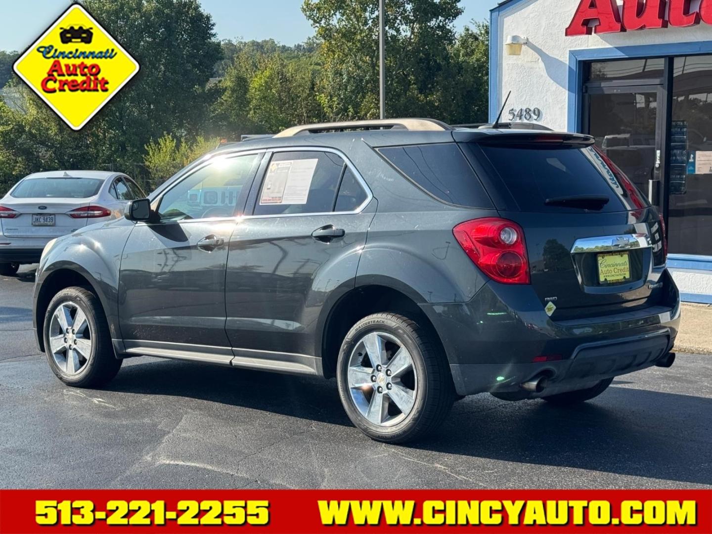 2013 Ashen Gray Metallic Glj Chevrolet Equinox LT (2GNFLEE30D6) with an 3.6L 3.6L V6 301hp 272ft. lbs. Direct Injection engine, 6-Speed Shiftable Automatic transmission, located at 5489 Dixie Highway, Fairfield, OH, 45014, (513) 221-2255, 39.333084, -84.523834- Photo#2