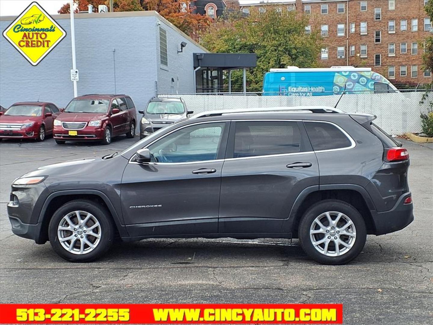 2015 Granite Crystal Metallic Clear Coat Jeep Cherokee Latitude (1C4PJLCB9FW) with an 2.4L 2.4L I4 180hp 171ft. lbs. Sequential Multiport Fuel Injection engine, 9-Speed Shiftable Automatic transmission, located at 2813 Gilbert Avenue, Cincinnati, OH, 45206, (513) 221-2255, 39.130219, -84.489189 - Photo#1