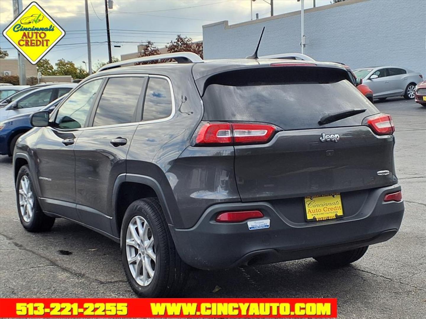 2015 Granite Crystal Metallic Clear Coat Jeep Cherokee Latitude (1C4PJLCB9FW) with an 2.4L 2.4L I4 180hp 171ft. lbs. Sequential Multiport Fuel Injection engine, 9-Speed Shiftable Automatic transmission, located at 2813 Gilbert Avenue, Cincinnati, OH, 45206, (513) 221-2255, 39.130219, -84.489189 - Photo#2