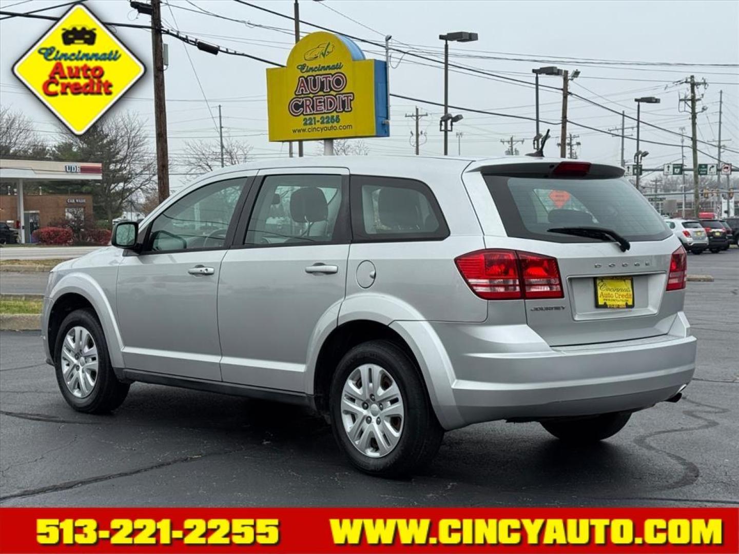 2013 Bright Silver Metallic Clear Coat Ps2 Dodge Journey SE (3C4PDCAB4DT) with an 2.4L 2.4L I4 173hp 166ft. lbs. Sequential Multiport Fuel Injection engine, 4-Speed Shiftable Automatic transmission, located at 5489 Dixie Highway, Fairfield, OH, 45014, (513) 221-2255, 39.333084, -84.523834 - Photo#2