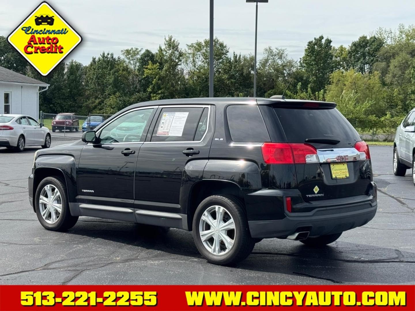 2017 Onyx Black Gba GMC Terrain SLE-1 (2GKALMEK0H6) with an 2.4L Ecotec 2.4L I4 182hp 172ft. lbs. Direct Injection engine, 6-Speed Shiftable Automatic transmission, located at 5489 Dixie Highway, Fairfield, OH, 45014, (513) 221-2255, 39.333084, -84.523834- Photo#2