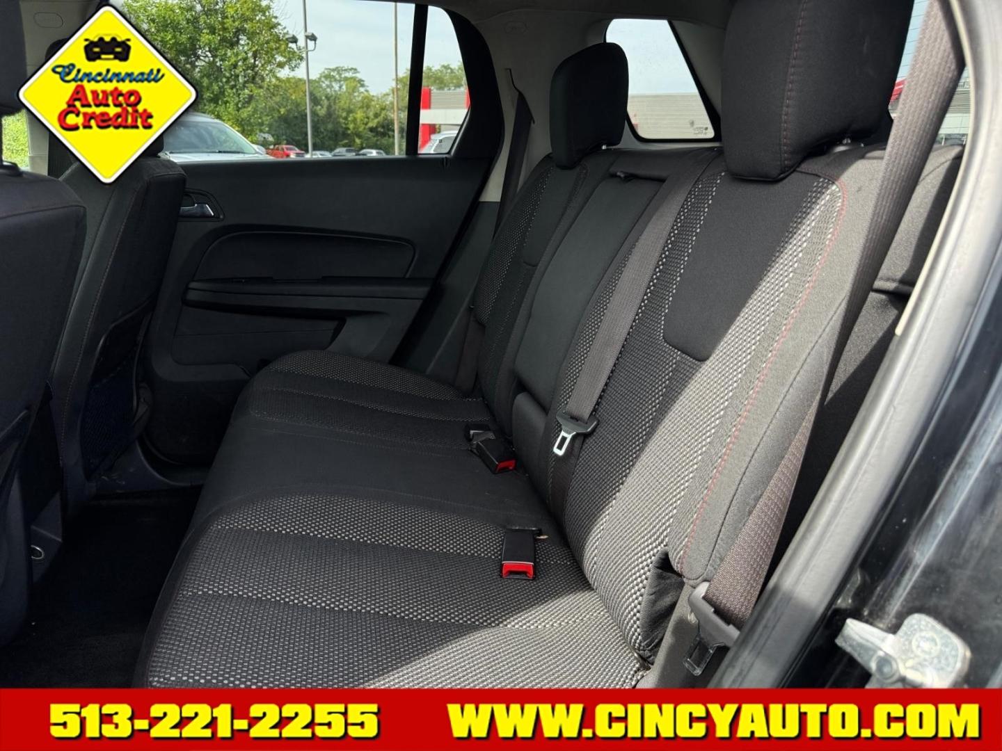 2017 Onyx Black Gba GMC Terrain SLE-1 (2GKALMEK0H6) with an 2.4L Ecotec 2.4L I4 182hp 172ft. lbs. Direct Injection engine, 6-Speed Shiftable Automatic transmission, located at 5489 Dixie Highway, Fairfield, OH, 45014, (513) 221-2255, 39.333084, -84.523834- Photo#4