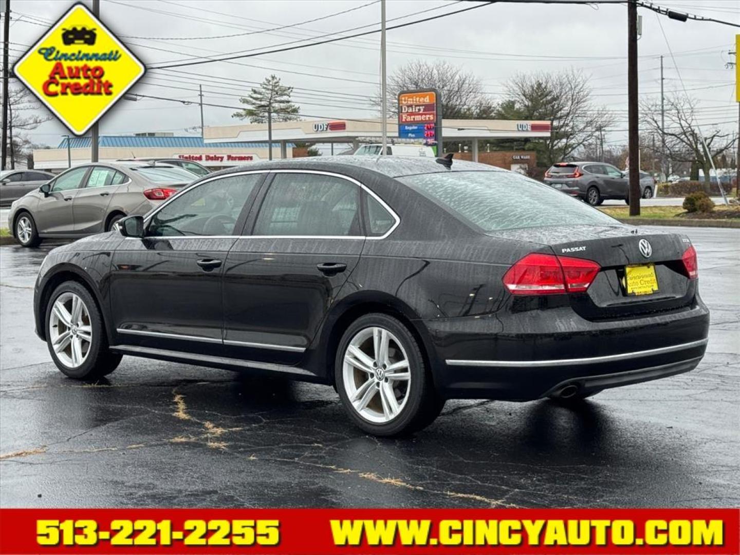 2014 Black A1a1 Volkswagen Passat 1.8T SEL Premium PZEV (1VWCT7A31EC) with an 1.8L 1.8L Turbo I4 170hp 184ft. lbs. PZEV Fuel Injected engine, 6-speed Automatic with Tiptronic transmission, located at 5489 Dixie Highway, Fairfield, OH, 45014, (513) 221-2255, 39.333084, -84.523834 - Photo#2
