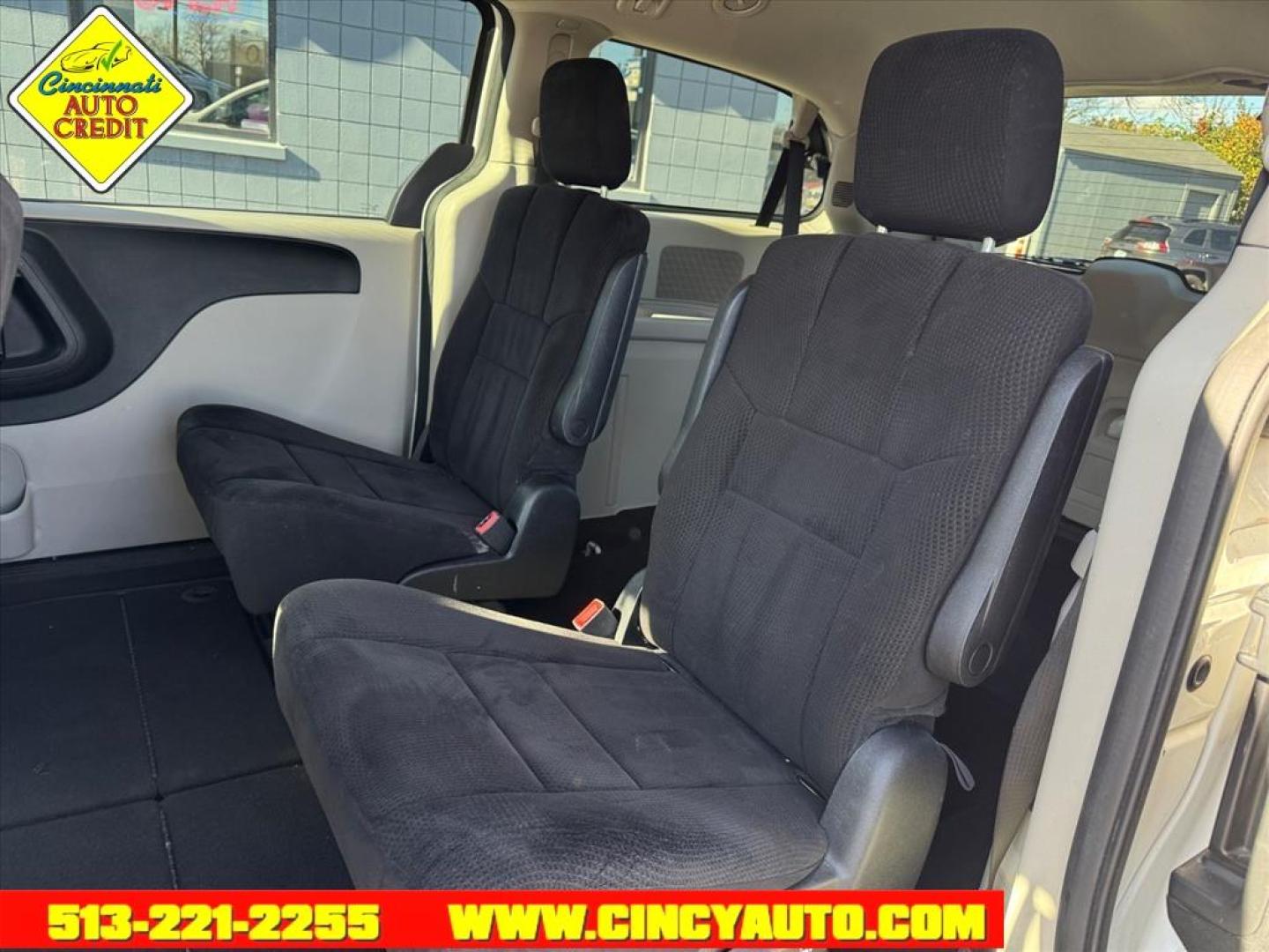 2012 Stone White Clear Coat Dodge Grand Caravan SE (2C4RDGBG5CR) with an 3.6L Pentastar 3.6L Flex Fuel V6 283hp 260ft. lbs. Sequential Multiport Fuel Injection engine, 6-Speed Shiftable Automatic transmission, located at 2813 Gilbert Avenue, Cincinnati, OH, 45206, (513) 221-2255, 39.130219, -84.489189 - Photo#4