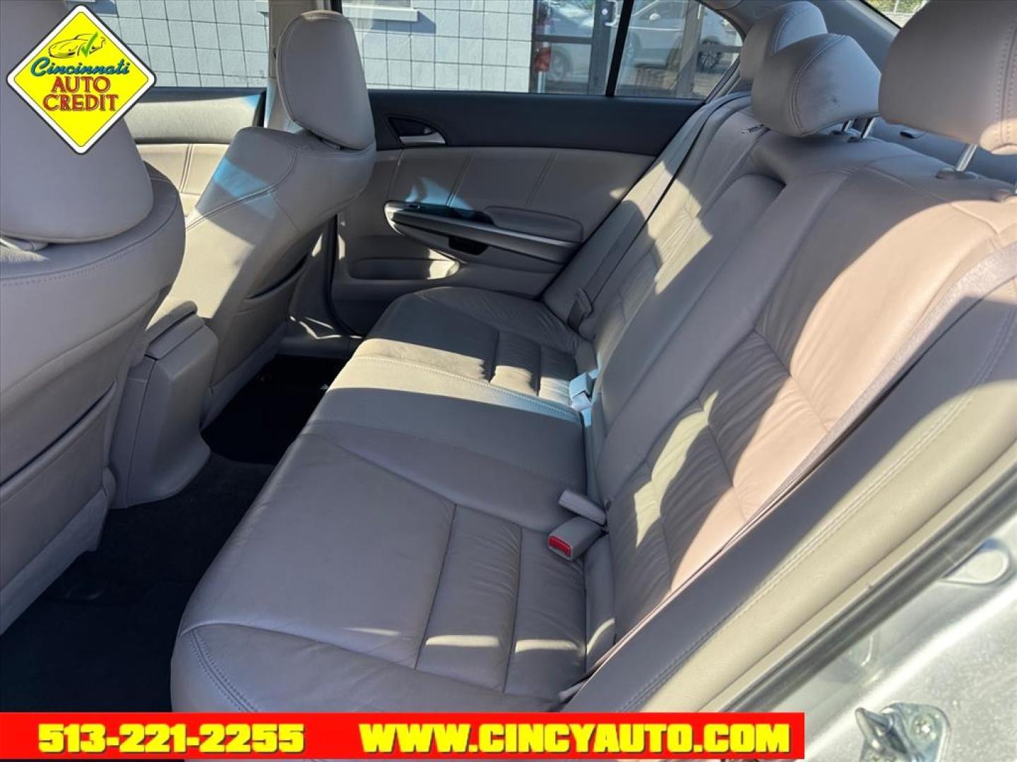 2009 Alabaster Silver Metallic Si Honda Accord EX-L (1HGCP26899A) with an 2.4L 2.4L I4 190hp 162ft. lbs. Sequential Multiport Fuel Injection engine, 5-Speed Automatic transmission, located at 2813 Gilbert Avenue, Cincinnati, OH, 45206, (513) 221-2255, 39.130219, -84.489189 - Photo#4