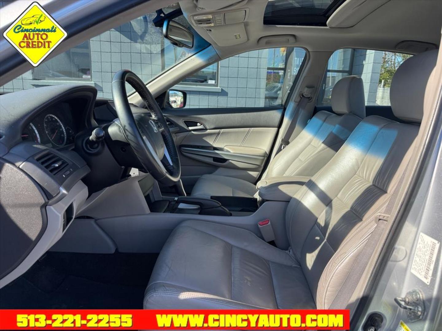 2009 Alabaster Silver Metallic Si Honda Accord EX-L (1HGCP26899A) with an 2.4L 2.4L I4 190hp 162ft. lbs. Sequential Multiport Fuel Injection engine, 5-Speed Automatic transmission, located at 2813 Gilbert Avenue, Cincinnati, OH, 45206, (513) 221-2255, 39.130219, -84.489189 - Photo#5