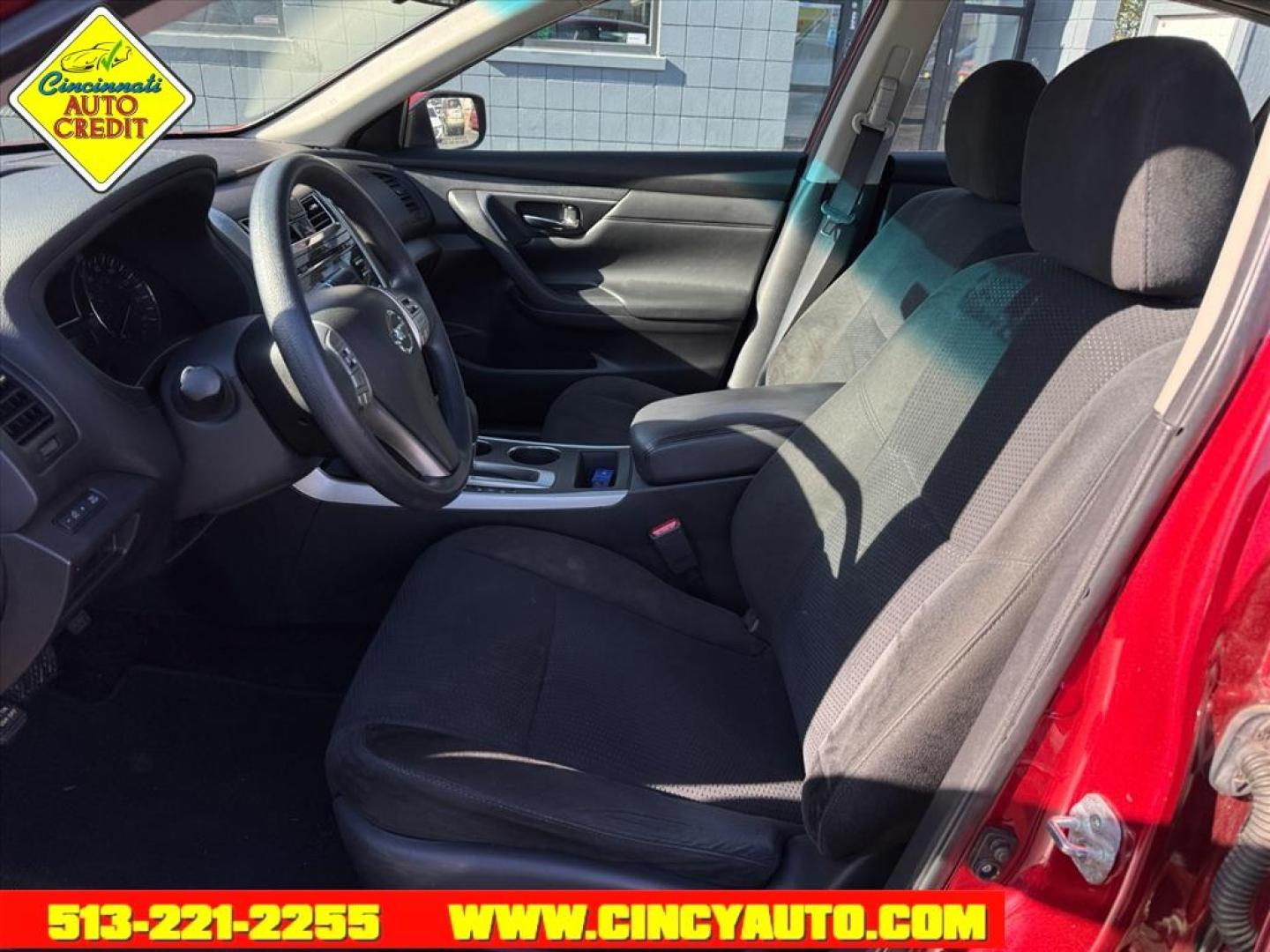 2015 Cayenne Red Nissan Altima 2.5 S (1N4AL3AP6FC) with an 2.5L 2.5L I4 182hp 180ft. lbs. Sequential Multiport Fuel Injection engine, CVT transmission, located at 2813 Gilbert Avenue, Cincinnati, OH, 45206, (513) 221-2255, 39.130219, -84.489189 - Photo#5