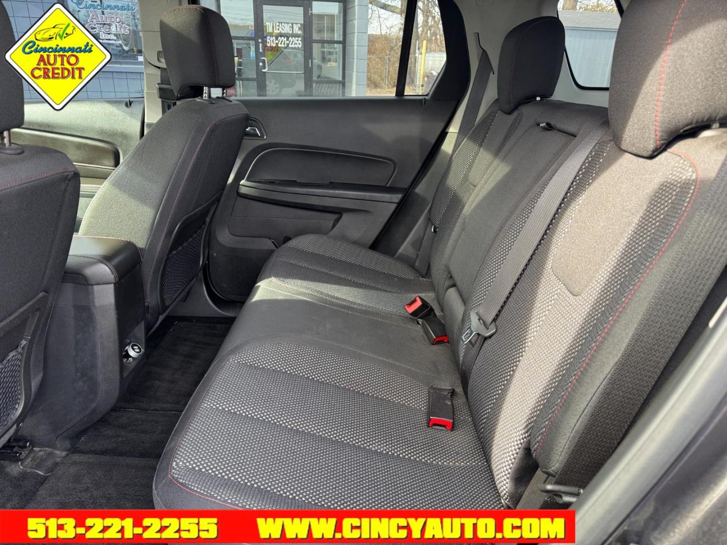 2014 Atlantis Blue Metallic Gwy GMC Terrain SLE-2 (2GKFLWEK7E6) with an 2.4L Ecotec 2.4L I4 182hp 172ft. lbs. Direct Injection engine, 6-Speed Shiftable Automatic transmission, located at 2813 Gilbert Avenue, Cincinnati, OH, 45206, (513) 221-2255, 39.130219, -84.489189 - Photo#4
