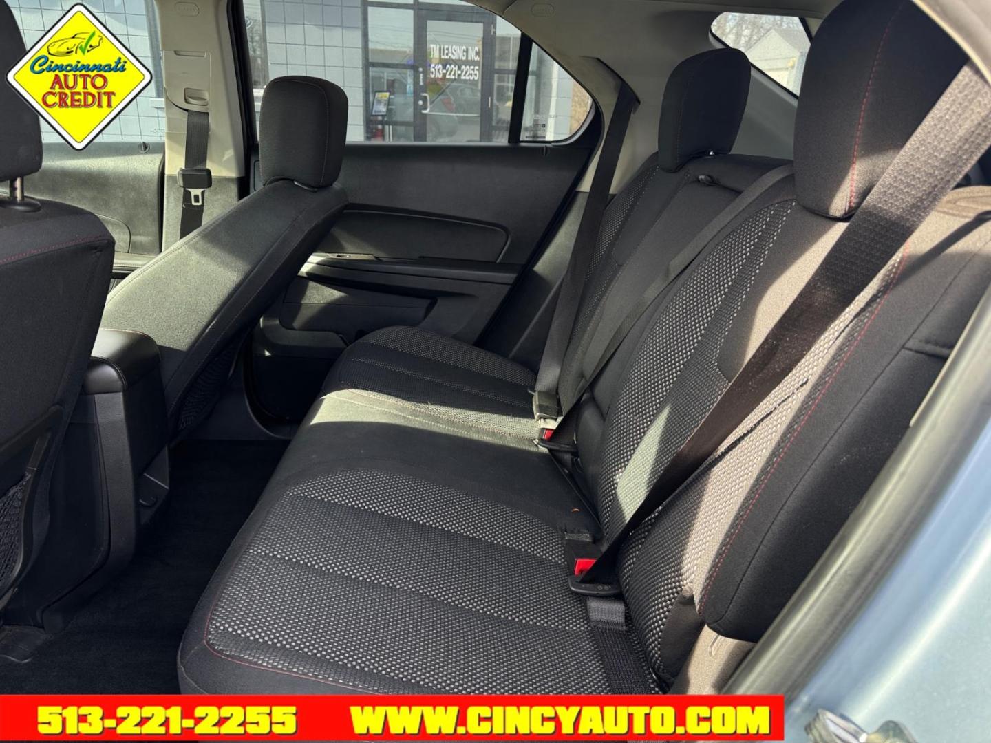2014 Silver Topaz Metallic Gws Chevrolet Equinox LT (2GNALCEK8E6) with an 2.4L 2.4L I4 182hp 172ft. lbs. Direct Injection engine, 6-Speed Shiftable Automatic transmission, located at 2813 Gilbert Avenue, Cincinnati, OH, 45206, (513) 221-2255, 39.130219, -84.489189 - Photo#4