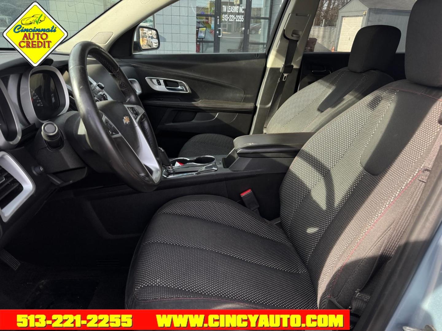 2014 Silver Topaz Metallic Gws Chevrolet Equinox LT (2GNALCEK8E6) with an 2.4L 2.4L I4 182hp 172ft. lbs. Direct Injection engine, 6-Speed Shiftable Automatic transmission, located at 2813 Gilbert Avenue, Cincinnati, OH, 45206, (513) 221-2255, 39.130219, -84.489189 - Photo#5