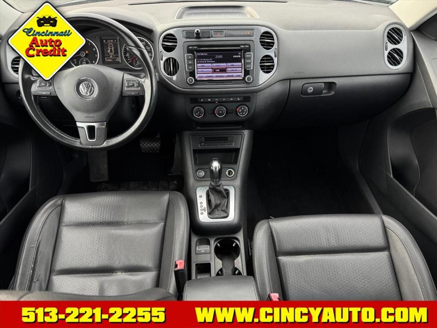 2014 Pepper Gray U5u5 Volkswagen Tiguan SEL (WVGAV3AXXEW) with an 2.0L 2.0L Turbo I4 200hp 207ft. lbs. Direct Injection engine, 6-speed Automatic with Tiptronic transmission, located at 5489 Dixie Highway, Fairfield, OH, 45014, (513) 221-2255, 39.333084, -84.523834 - Photo#3
