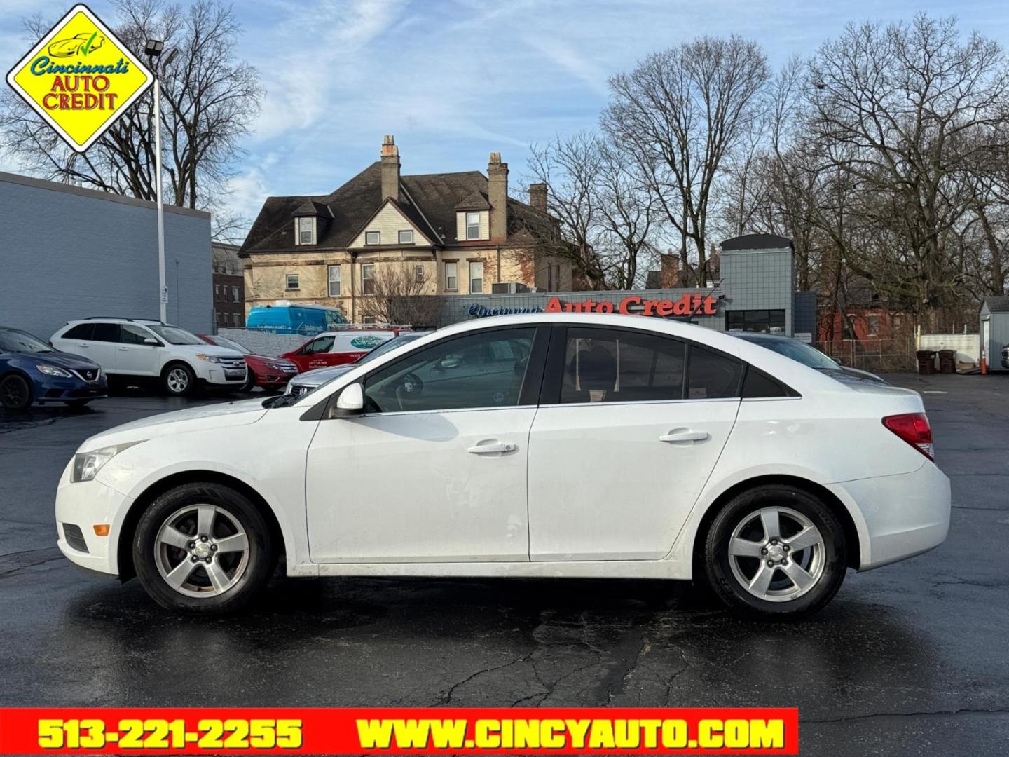 2014 Summit White Chevrolet Cruze 1LT Auto (1G1PC5SBXE7) with an 1.4L Ecotec 1.4L Turbo I4 138hp 148ft. lbs. Sequential Multiport Fuel Injection engine, 6-Speed Shiftable Automatic transmission, located at 2813 Gilbert Avenue, Cincinnati, OH, 45206, (513) 221-2255, 39.130219, -84.489189 - Photo#1