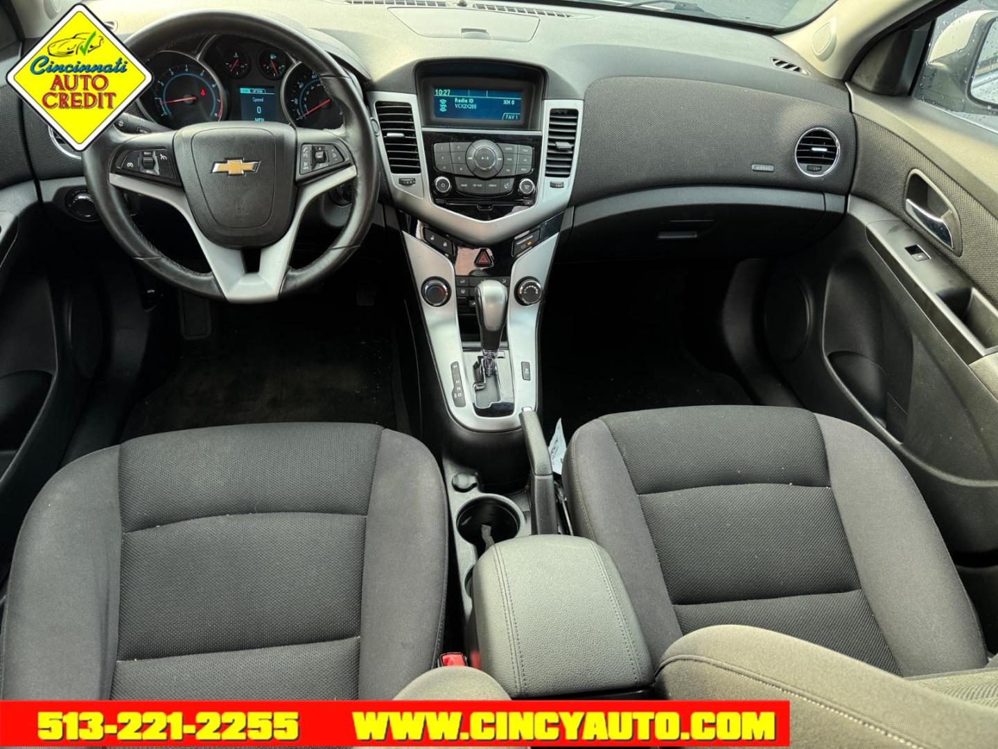 2014 Summit White Chevrolet Cruze 1LT Auto (1G1PC5SBXE7) with an 1.4L Ecotec 1.4L Turbo I4 138hp 148ft. lbs. Sequential Multiport Fuel Injection engine, 6-Speed Shiftable Automatic transmission, located at 2813 Gilbert Avenue, Cincinnati, OH, 45206, (513) 221-2255, 39.130219, -84.489189 - Photo#3