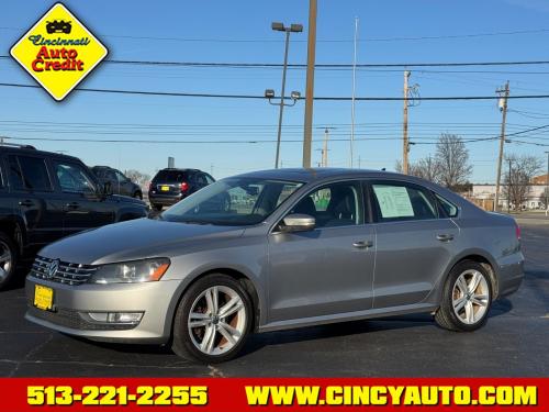 2013 Volkswagen Passat V6 SE
