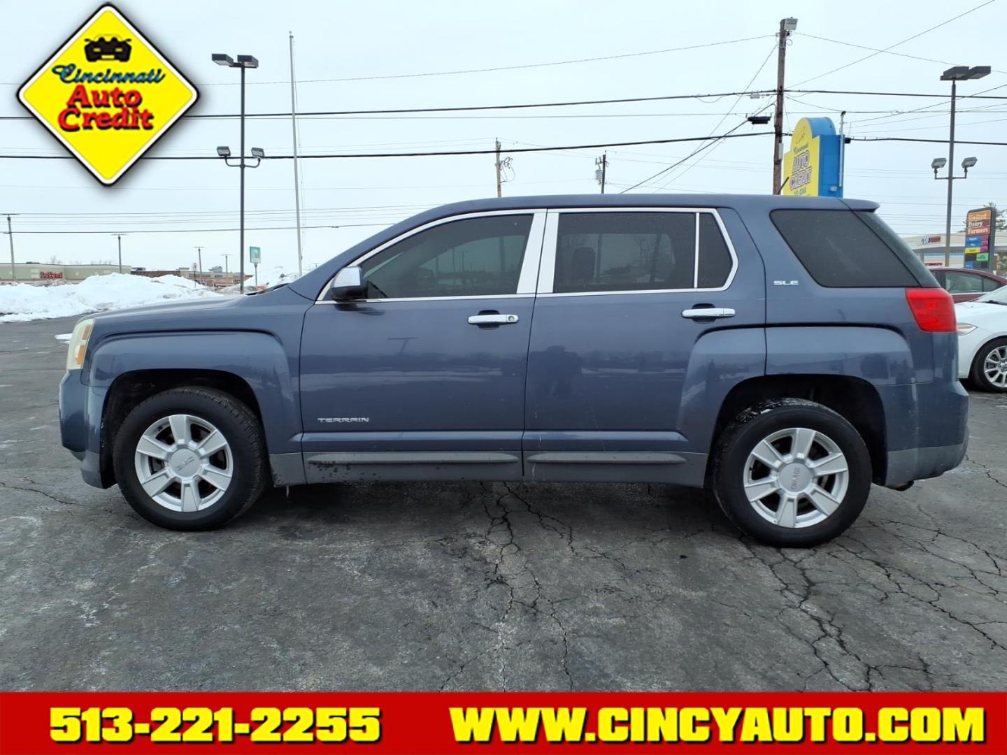 2013 Atlantis Blue Metallic GMC Terrain SLE-1 (2GKALMEK6D6) with an 2.4L Ecotec 2.4L I4 182hp 172ft. lbs. Direct Injection engine, 6-Speed Shiftable Automatic transmission, located at 5489 Dixie Highway, Fairfield, OH, 45014, (513) 221-2255, 39.333084, -84.523834 - Photo#1