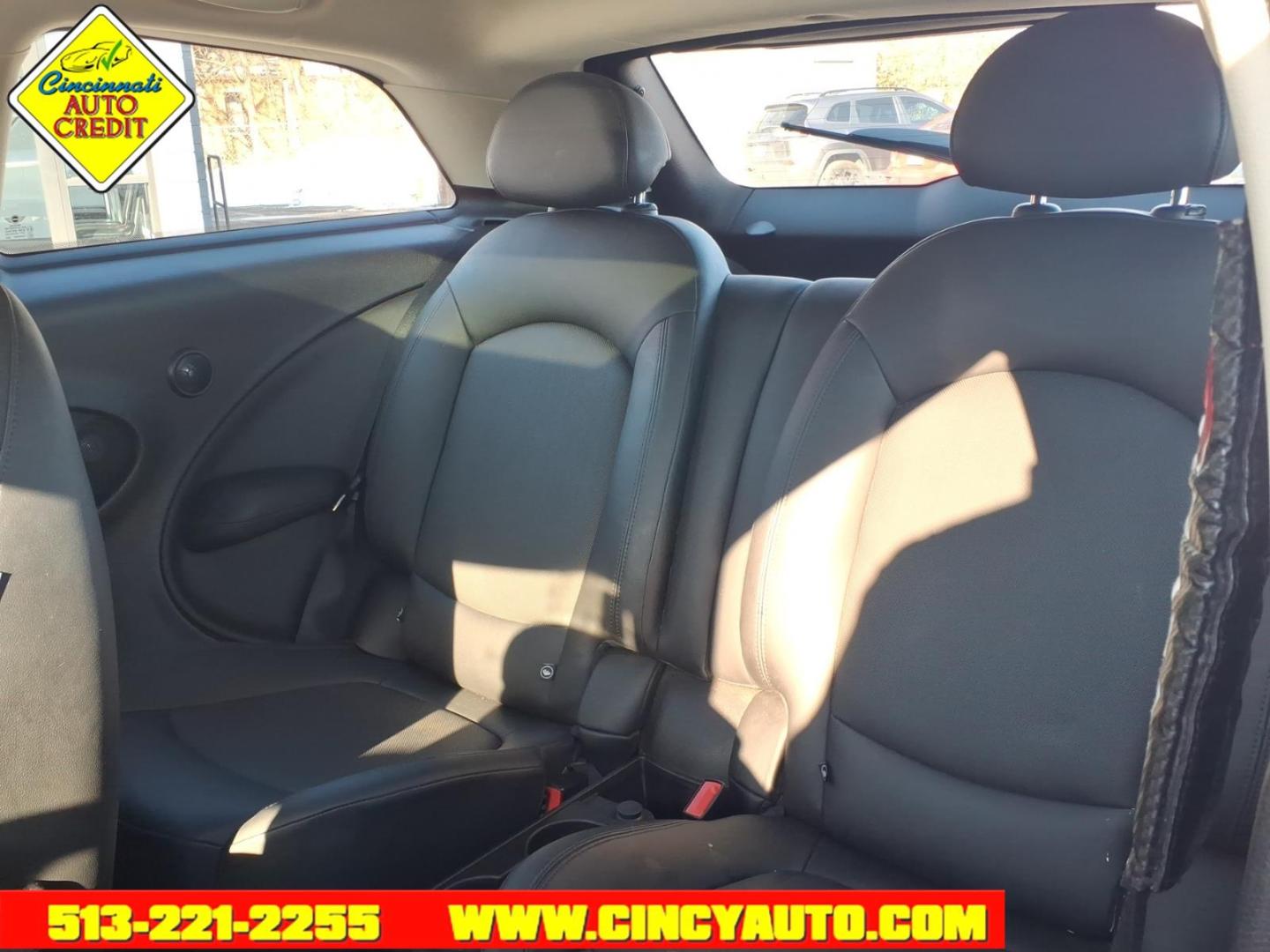 2014 Crystal Silver Metallic MINI Paceman Cooper S ALL4 (WMWSS7C59EW) with an 1.6L 1.6L Turbo I4 181hp 177ft. lbs. Direct Injection engine, 6-Speed Shiftable Automatic transmission, located at 2813 Gilbert Avenue, Cincinnati, OH, 45206, (513) 221-2255, 39.130219, -84.489189 - Photo#4