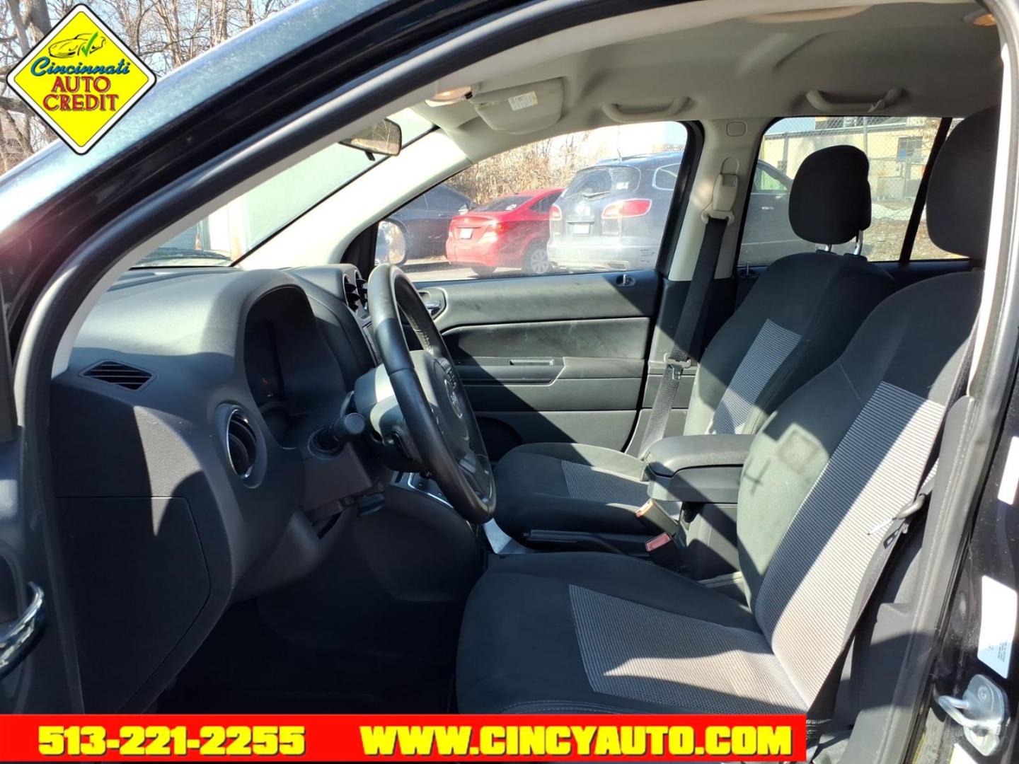 2013 Black Clear Coat Jeep Compass Latitude (1C4NJDEB1DD) with an 2.4L 2.4L I4 172hp 165ft. lbs. Sequential Multiport Fuel Injection engine, CVT transmission, located at 2813 Gilbert Avenue, Cincinnati, OH, 45206, (513) 221-2255, 39.130219, -84.489189 - Photo#5