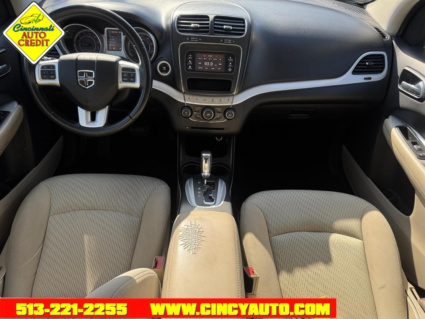 2016 Granite Crystal Metallic Clear Coat Dodge Journey SE (3C4PDDAG6GT) with an 3.6L Pentastar 3.6L V6 283hp 260ft. lbs. Sequential Multiport Fuel Injection engine, 6-Speed Shiftable Automatic transmission, located at 2813 Gilbert Avenue, Cincinnati, OH, 45206, (513) 221-2255, 39.130219, -84.489189 - Photo#3